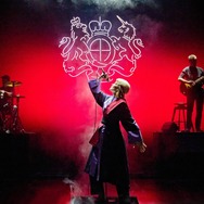 ナショナル・シアター・ライブ2025-2026「インター・エイリア」 3枚目の写真・画像