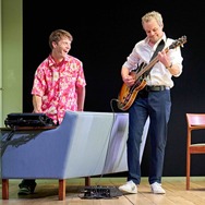 ナショナル・シアター・ライブ2025-2026「インター・エイリア」 7枚目の写真・画像