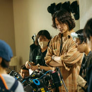 『愚か者の身分』メイキング©️2025映画「愚か者の身分」製作委員会