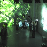 WE-入口と世界の出口 5枚目の写真・画像