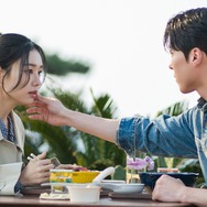 チャン・ギヨン×アン・ウンジンが新ドラマでリゾートデートのような胸キュンシーンを披露