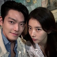 キム・ウビン、まだ発音が下手…!? 相手役ペ・スジとのやりとりが愉快すぎる！【PHOTO】