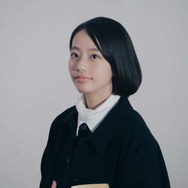 『白の花実』©2025 BITTERS END/CHIAROSCURO