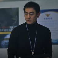 『ウンスのいい日』で崩れゆく正義、パク・ヨンウが描く堕ちた警官の真実