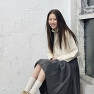 54歳女優コ・ヒョンジョン、また若返った!? 美脚際立つ秋コーデで放つ“愛くるしさ”【PHOTO】