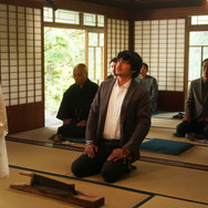 『次元を超える TRANSCENDING DIMENSIONS』©次元超越体／DIMENSIONS