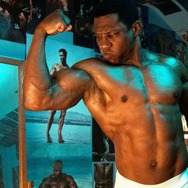 『ボディビルダー』©2023 LAMF Magazine Dreams LLC All Rights Reserved.