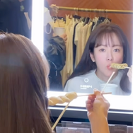 『イ・サン』女優ハン・ジミン、“おでんの季節”に喜び！もぐもぐ食べる姿も「眩しい」【PHOTO】