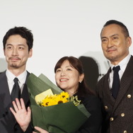 坂口健太郎、柚月裕子、渡辺謙『盤上の向日葵』初日舞台挨拶