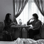 『星と月は天の穴』©️ 2025「星と月は天の穴」製作委員会