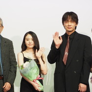 『星と月は天の穴』完成披露上映会