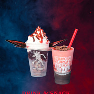 DART CHOCOLATE SUNDAE　¥1,870（税込）、UPSIDE DOWN STRABERRYCHOCO ￥1,540（税込）「VA | STRANGER THINGS HOUSE（ヴイエーストレンジャーシングスハウス）」