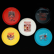 サイズ：φ15.5×H1.5cm / 210g価　格：3,000円(3,300円)　Netflixシリーズ「ストレンジャー・シングス 未知の世界」× HASAMI8bitシリーズ