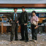 Netflixシリーズ「CASHERO ～ヒーローは現金を持つ～」COMING SOON