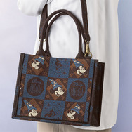 ファンタジア/ジャガードバッグ 8,500円(本体価格7,728円)　©Disney