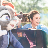 上戸彩がサプライズでパレードルートに登場！スペシャルグリーティング、『ズートピア2』公開初日に開催