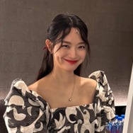 “プレ花嫁”のお出かけ！シン・ミナがえくぼを浮かべて愛らしさ全開【PHOTO】