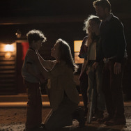 「ティーカップ」© 2024 Universal Content Productions LLC. All Rights Reserved.