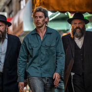 コート・スティーリング 21枚目の写真・画像