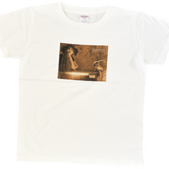 『ひなぎく 4K レストア版』Tシャツ白A ©Czech audiovisual fund, source: NFA