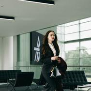 『ブゴニア』(C)2025 FOCUS FEATURES LLC.