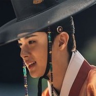 キム・ミンギュ時代劇初挑戦!!『世子が消えた』で哀愁をまとった“純情男”に変身