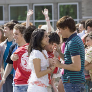 『ハイスクール・ミュージカル２』ディズニープラスで配信中 © 2026 Disney