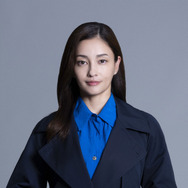 儀堂 麻友／黒木メイサ 「リブート」(C)TBS