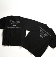『トゥギャザー』公式グッズTOGETHER ドッキング Tシャツ© 2025 Project Foxtrot, LLC 　