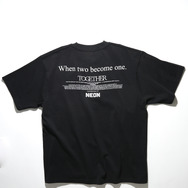 『トゥギャザー』公式グッズTOGETHER PHOTO TシャツB© 2025 Project Foxtrot, LLC 　