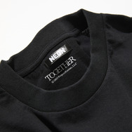 『トゥギャザー』公式グッズTOGETHER PHOTO TシャツA© 2025 Project Foxtrot, LLC