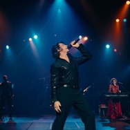 ソング・サング・ブルー 5枚目の写真・画像