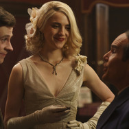 『ブルームーン』© 2025 FUNNY VALENTINE, LLC ALL RIGHTS RESERVED.