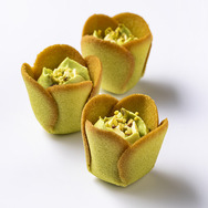 チューリップローズ　コラボ限定〈ピスタチオバター〉