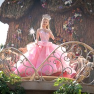 『ウィキッド ふたりの魔女』© 2024 Universal Studios. All Rights Reserved.