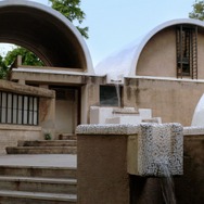 『誓い 建築家 B・V・ドーシ』