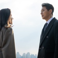 夫婦役のチュ・ジフン、ハ・ジウォン、すれ違う視線が意味するものは？新作のスチール公開【PHOTO】