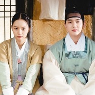 『花が咲けば、月を想い』の“お似合いすぎる”ツーショット公開。放送が待ち遠しい！【PHOTO】