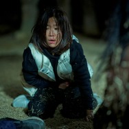 白い車に乗った女 7枚目の写真・画像