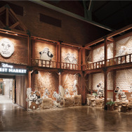 横浜赤レンガ倉庫店©Disney