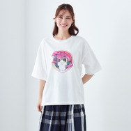 スーベニアTシャツ 価格／2,990円（税込）© Disney