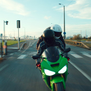 『イート・ザ・ナイト』(c) ATELIER DE PRODUCTION - AGAT FILMS & CIE - ARTE France CinＮa