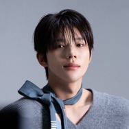 「洗練された大人の色気」ムン・サンミン、息を呑むほど美しいビハインド写真【PHOTO】