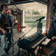 ソング・サング・ブルー 8枚目の写真・画像