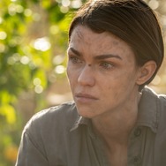 『ダーティ・エンジェルズ』© 2024 DIRTY ANGELS PRODUCTIONS, INC.