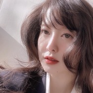 『花より男子』女優ク・ヘソン、ダイエット成功後はCEOオーラ全開。“女性たちの憧れ”も納得！【PHOTO】