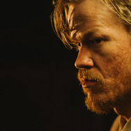 『ブゴニア』© 2025 Universal Studios. All Rights Reserved.