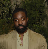 パーパ・エッシードゥ Photo by John Phillips/Getty Images for British Vogue