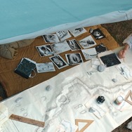 『地底への旅』(C) 2021 DOPPIO NODO DOUBLE BIND - ESSENTIAL FILMS - SOCIETE PARISIENNE DE PRODUCTION - ARTE FRANCE CINEMA