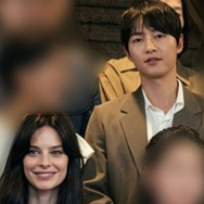 ソン・ジュンギ、結婚3年目で初の「夫婦同伴」公の場へ！チャリティー公演に特別出演